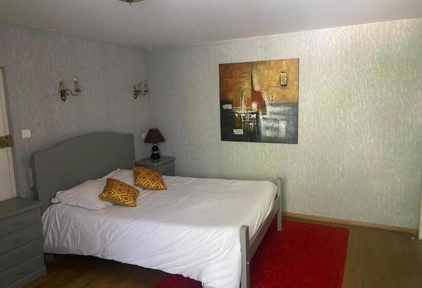 בית מלון כפרי Le Sully