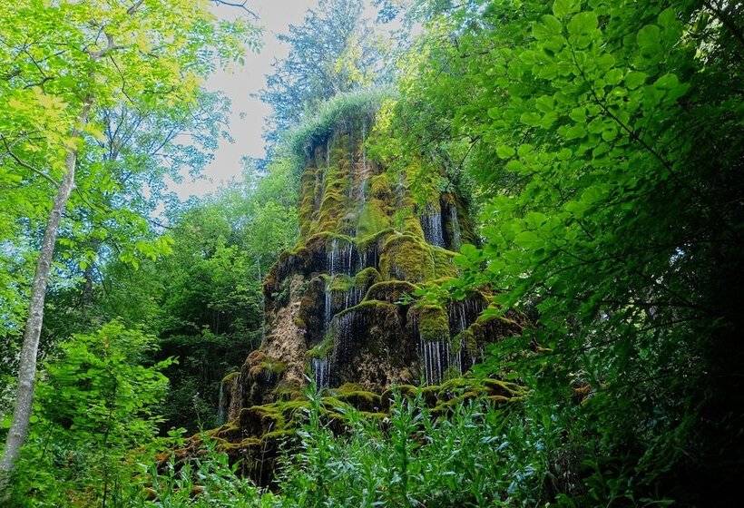 فندق Le Vallon Des Sources