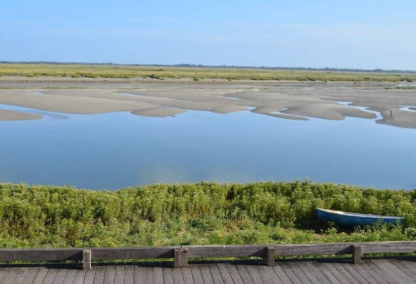 فندق Les Pilotes