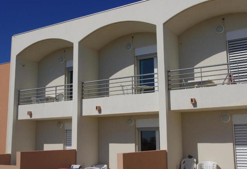 فندق Les Stoechades