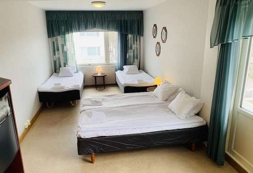 فندق Li Uninen Kotka