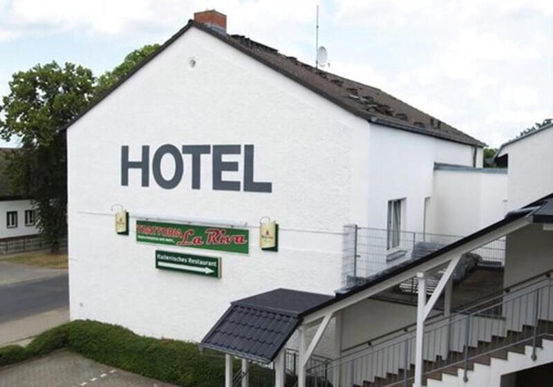 Отель Lindenberger Hof