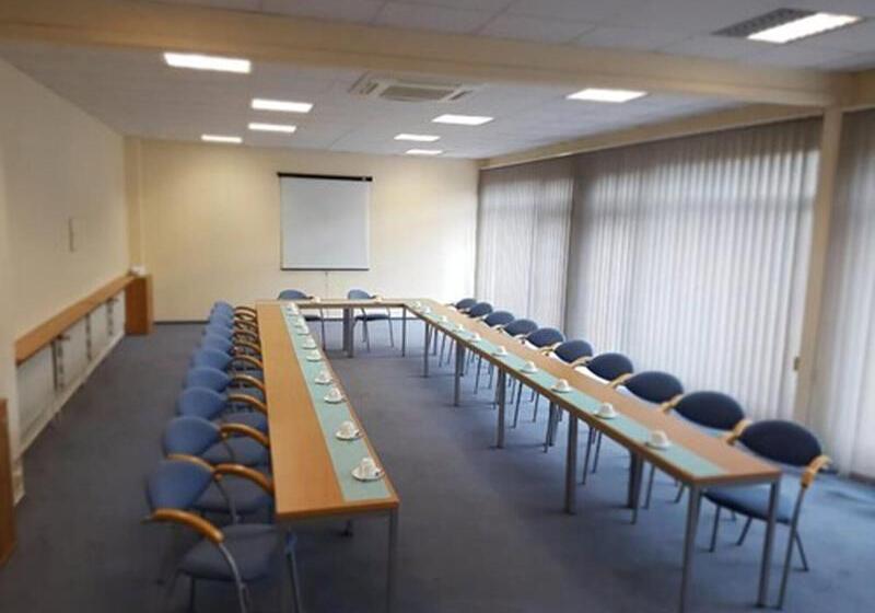 Отель Lindenberger Hof