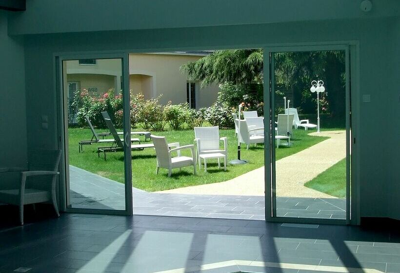 هتل Logis Auberge Bienvenue