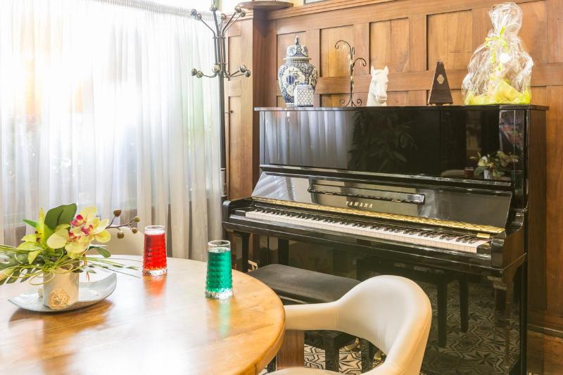 ホテル Logis Hôtel D Angleterre