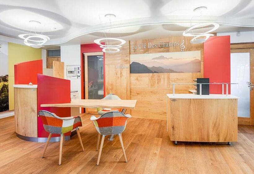 Отель La Clé Des Champs