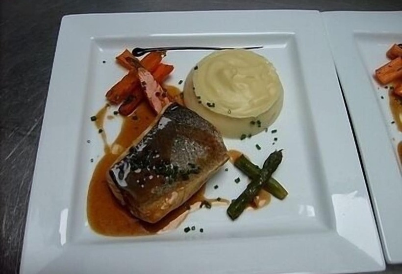 בית מלון כפרי Logis Hôtel Le Bretagne