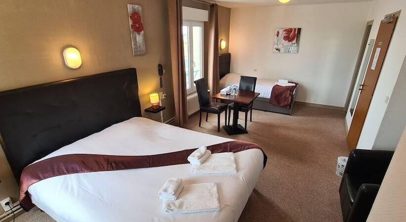 בית מלון כפרי Logis Hôtel Le Bretagne