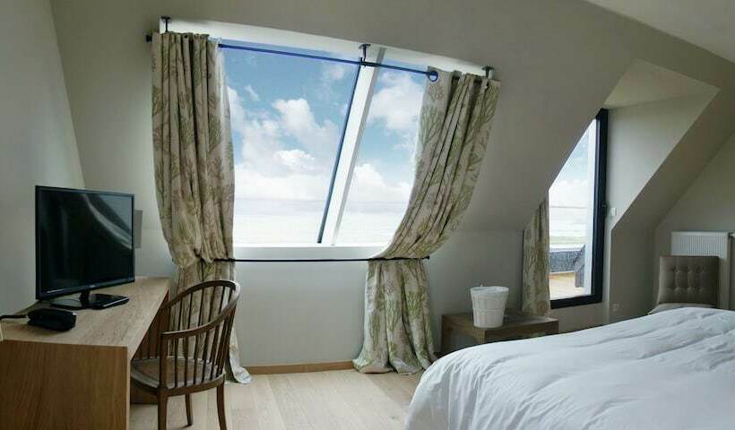 Отель Logis Le Château De Sable