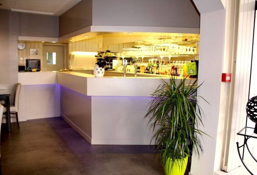 酒店 Logis Hôtel Le Pélican