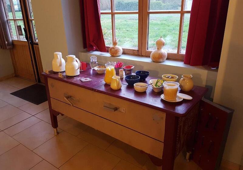 Отель Logis Relais Des Cailleres