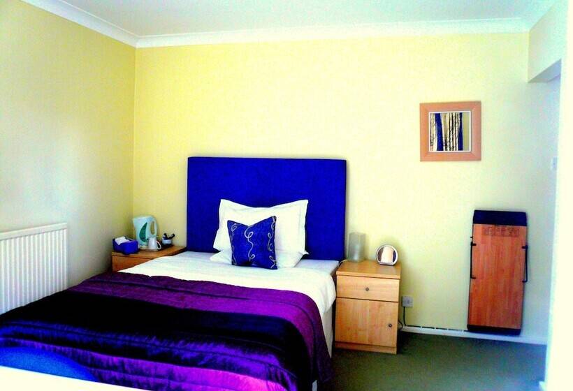 Отель Malvern House