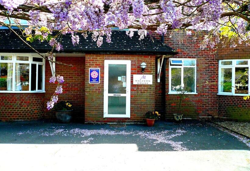 Отель Malvern House