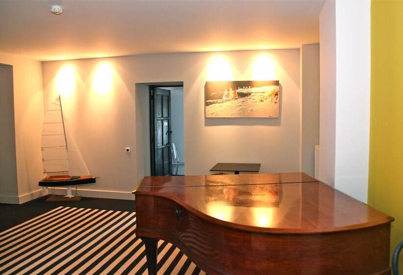 ホテル Manoir Dalmore