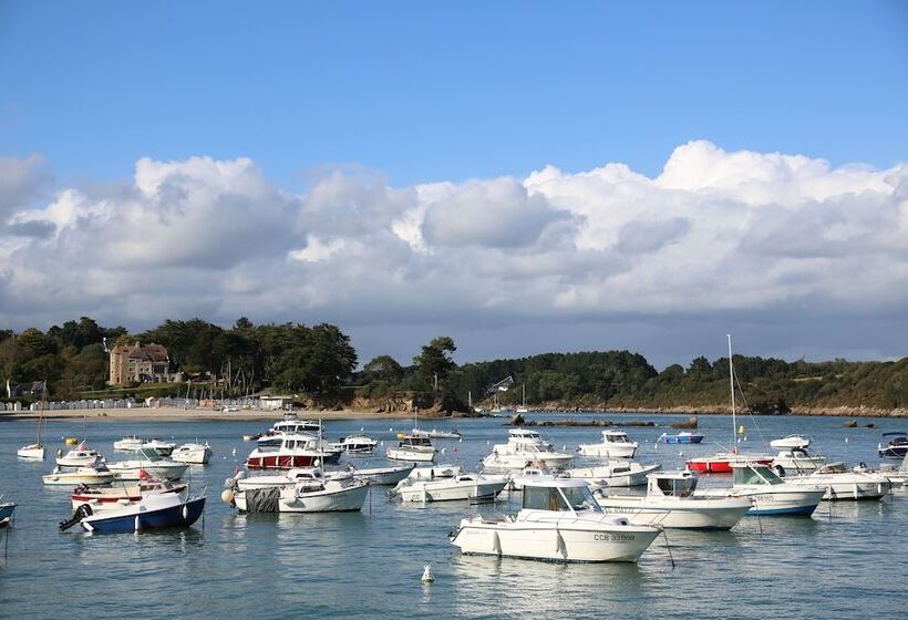 ホテル Manoir Dalmore