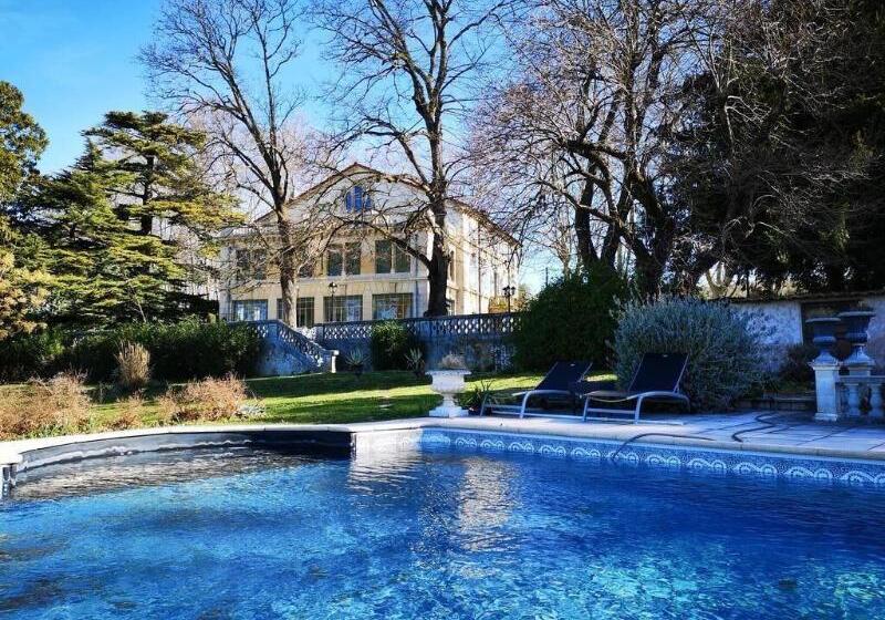 فندق Manoir Le Roure