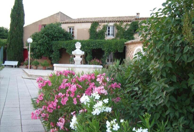 فندق Mas De La Tour