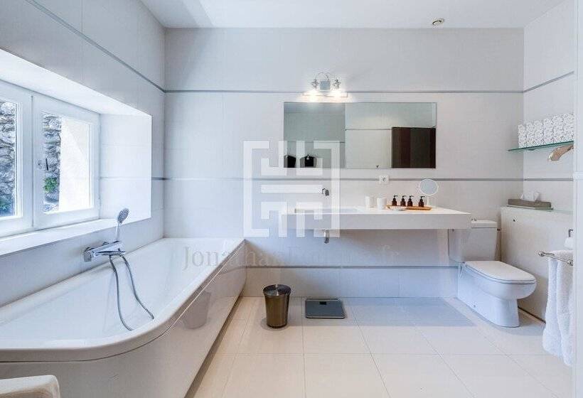 בית מלון כפרי Mas De L'amarine