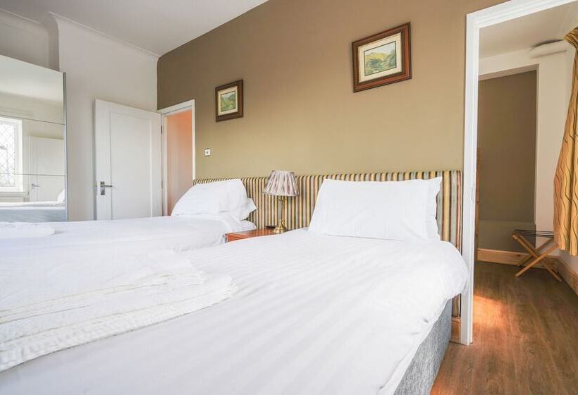 Отель Millstone Country Inn