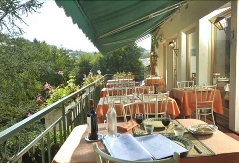 فندق Hôtel Ambroise