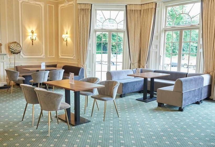 فندق Phyllis Court Members Club