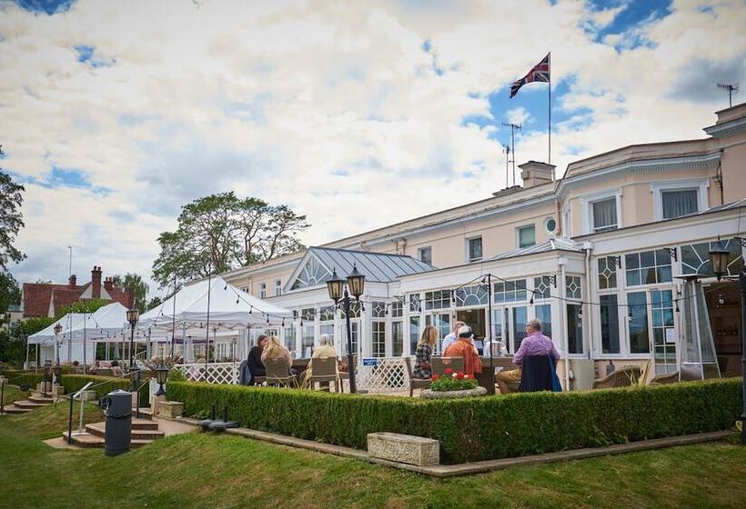 فندق Phyllis Court Members Club