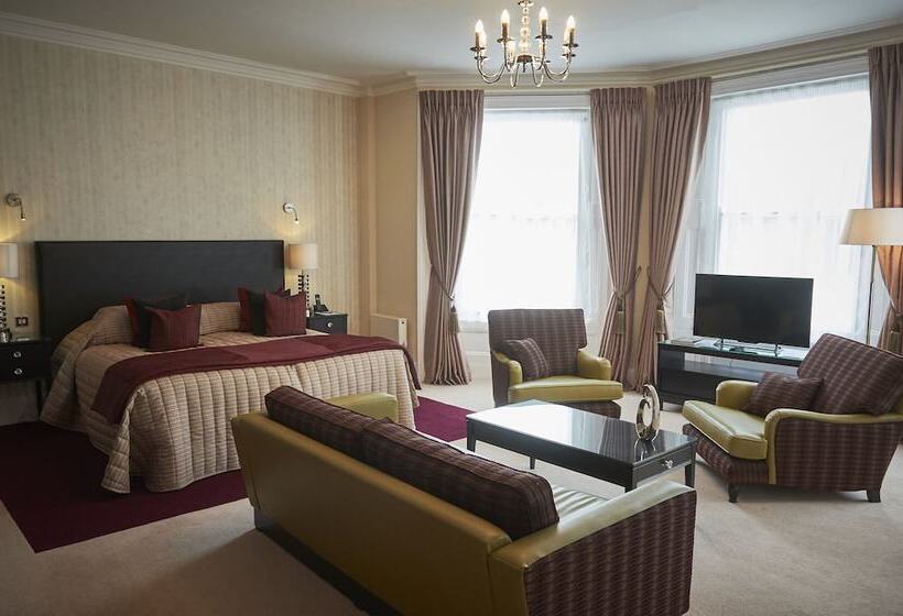 فندق Phyllis Court Members Club