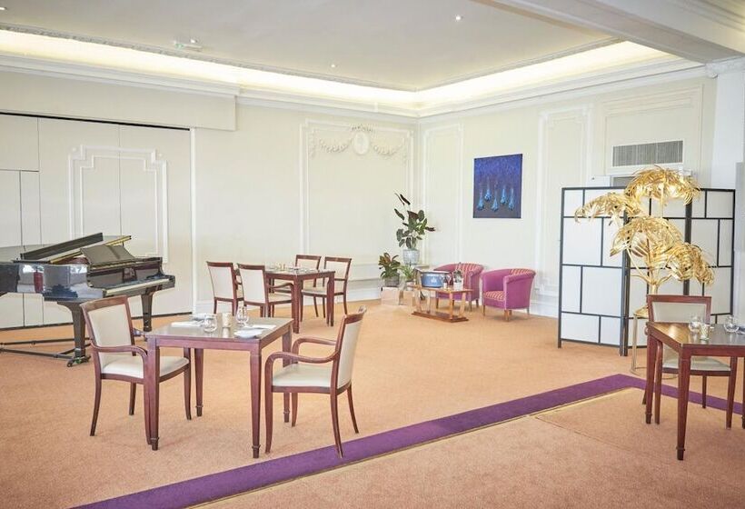 فندق Phyllis Court Members Club