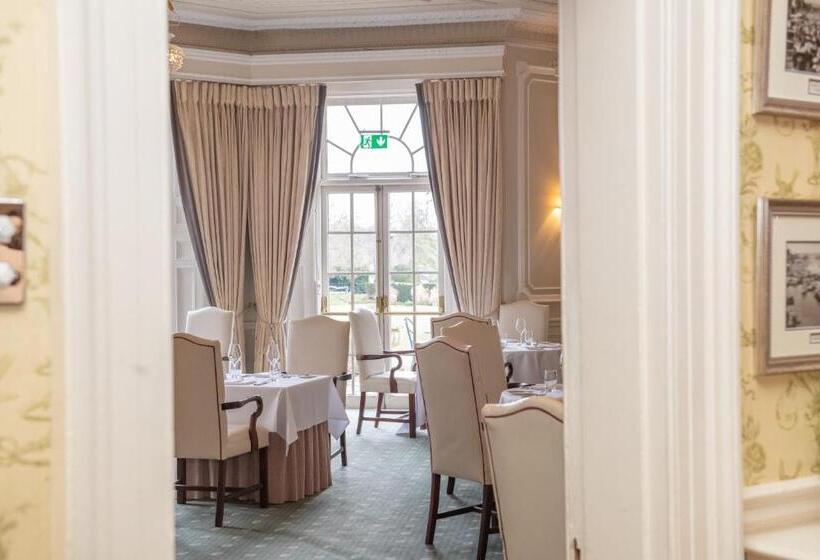 فندق Phyllis Court Members Club