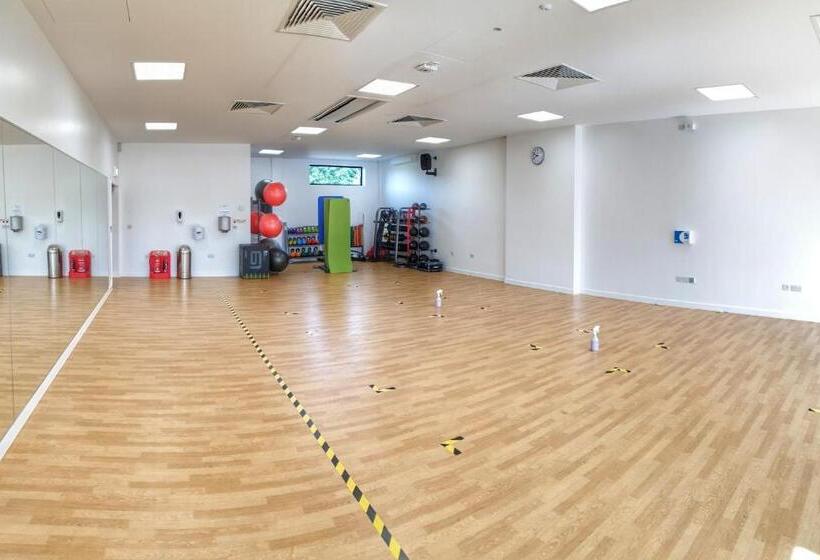 فندق Phyllis Court Members Club