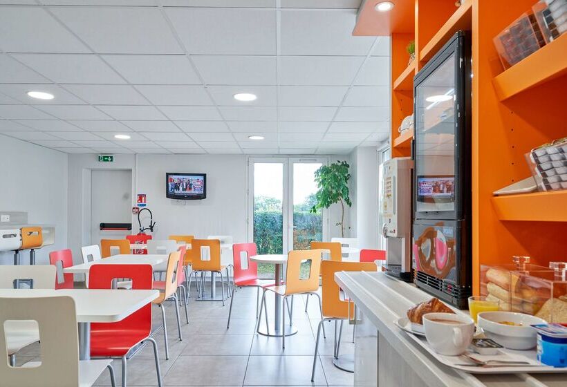 Отель Premiere Classe Nancy Sud  Ludres