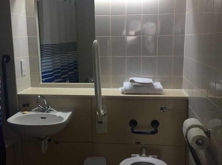 בית מלון כפרי Redwings Lodge Rutland