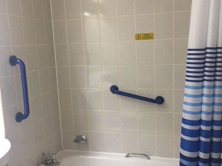 בית מלון כפרי Redwings Lodge Rutland