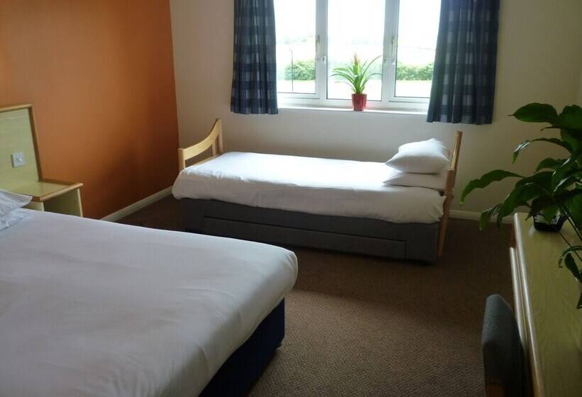 בית מלון כפרי Redwings Lodge Rutland