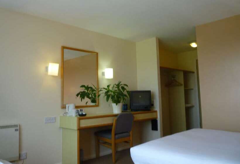 בית מלון כפרי Redwings Lodge Rutland