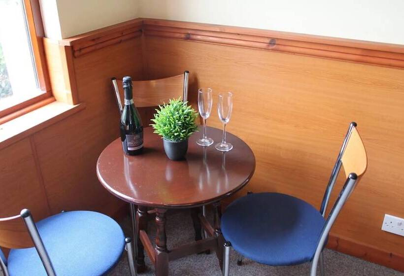 בית מלון כפרי Redwings Lodge Sawtry Huntingdon