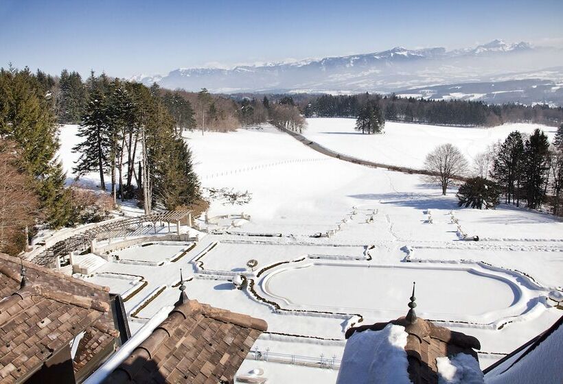 בית מלון כפרי Château Des Avenieres   Relais & Châteaux