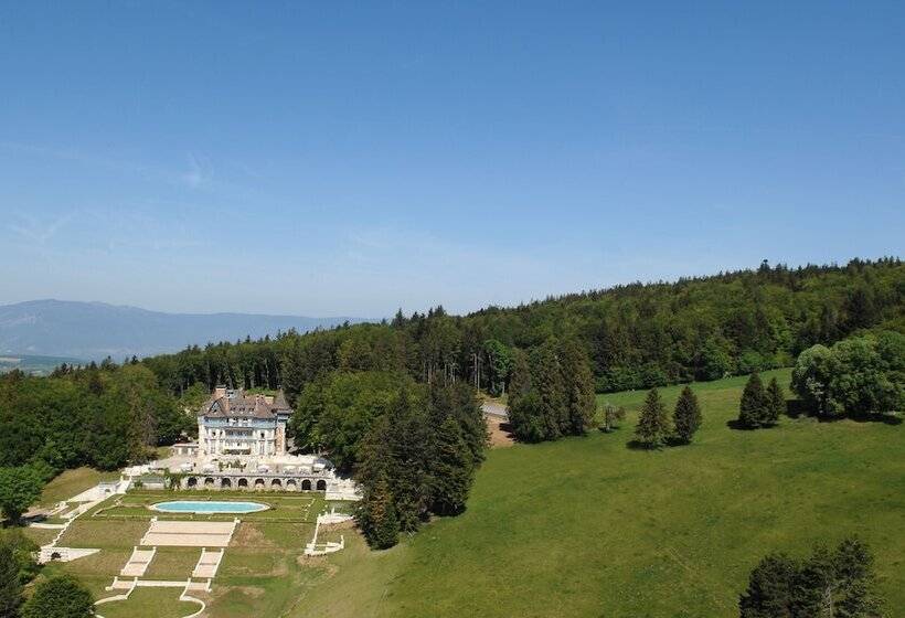 בית מלון כפרי Château Des Avenieres   Relais & Châteaux