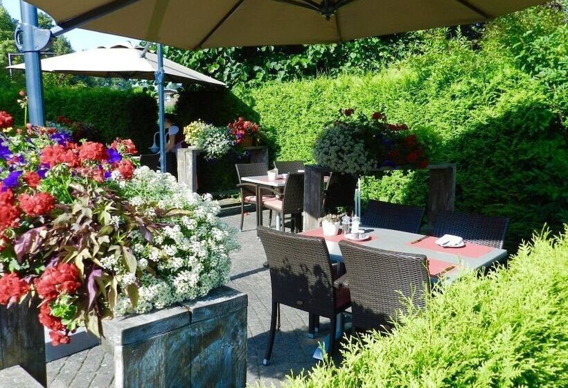 בית מלון כפרי & Restaurant Alte Schule