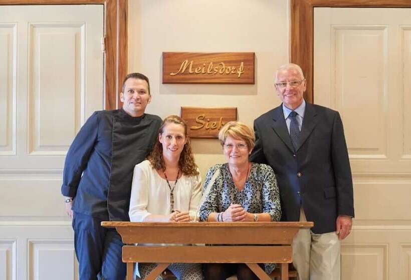 בית מלון כפרי & Restaurant Alte Schule