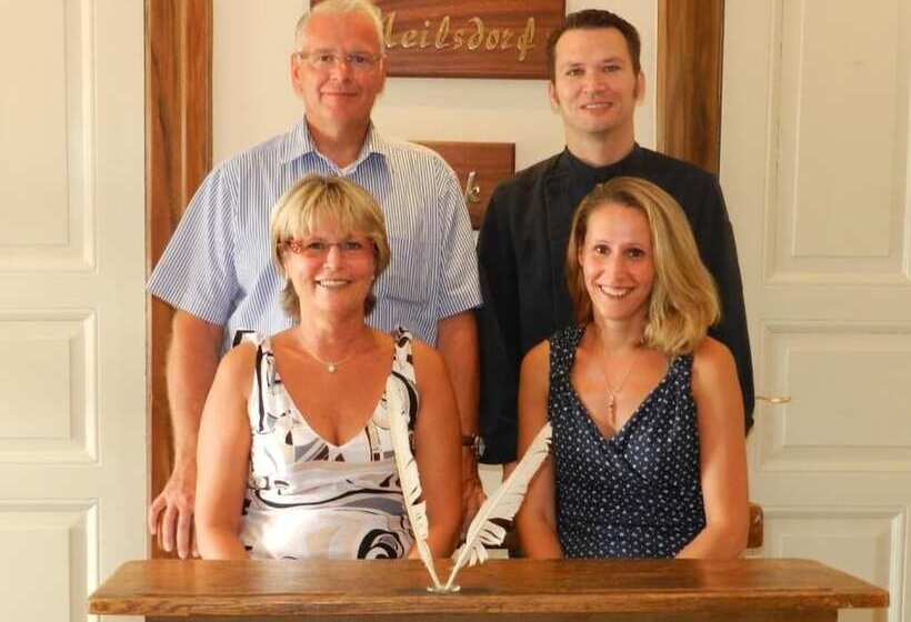 בית מלון כפרי & Restaurant Alte Schule