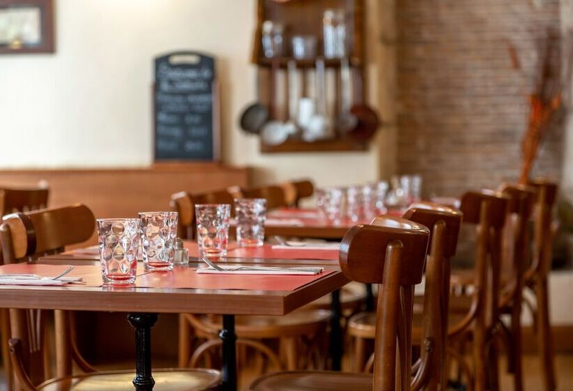 فندق Restaurant Famille Bourgeois  La Cote Des Monts Damnes