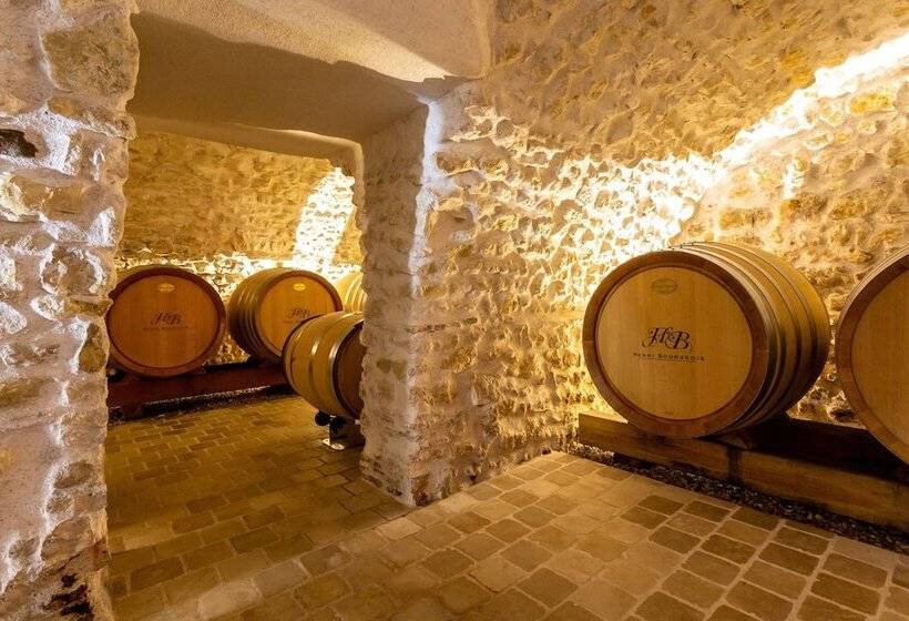 ホテル Restaurant Famille Bourgeois  La Cote Des Monts Damnes