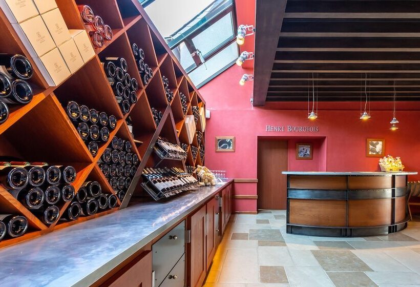 ホテル Restaurant Famille Bourgeois  La Cote Des Monts Damnes