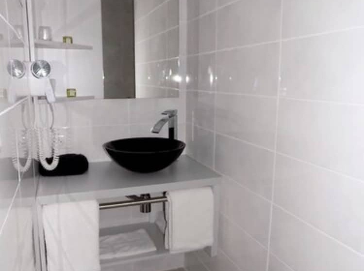 ホテル Restaurant Le Regal