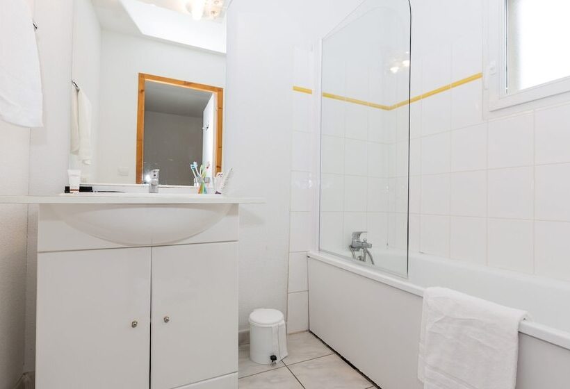 בית מלון כפרי Résidence Odalys Les Hauts De Salavas