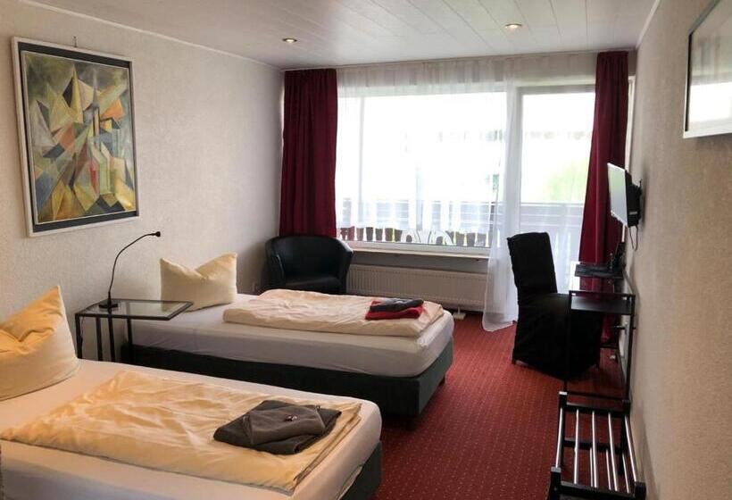 Отель Saarland Lebach