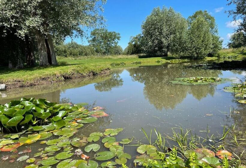 בית מלון כפרי Spa Les Saules