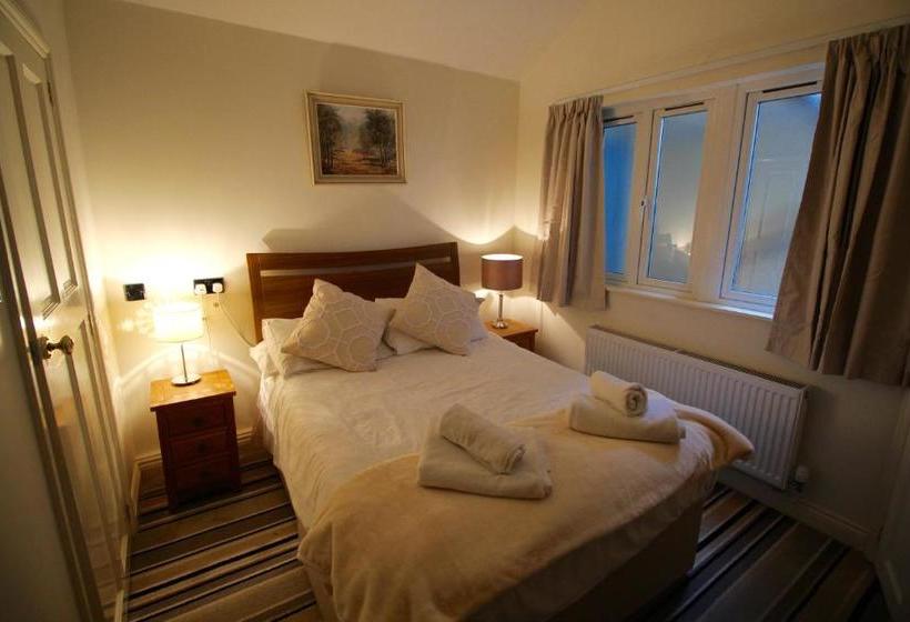 ホテル St Anns Guest House