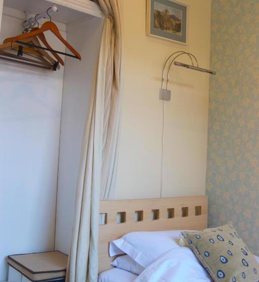 Отель St Anns Guest House